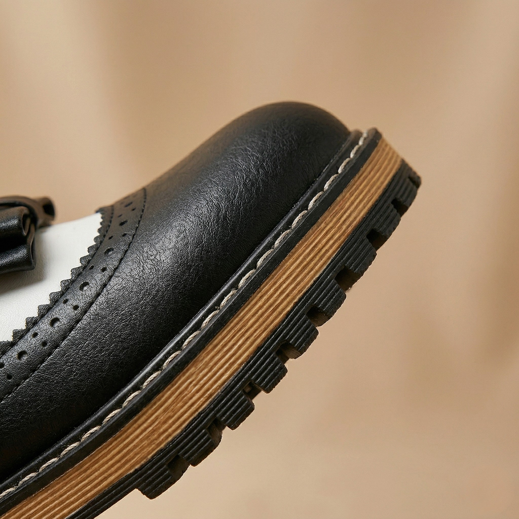 FIG Noire - Two-Tone Bow Brogue Loafer